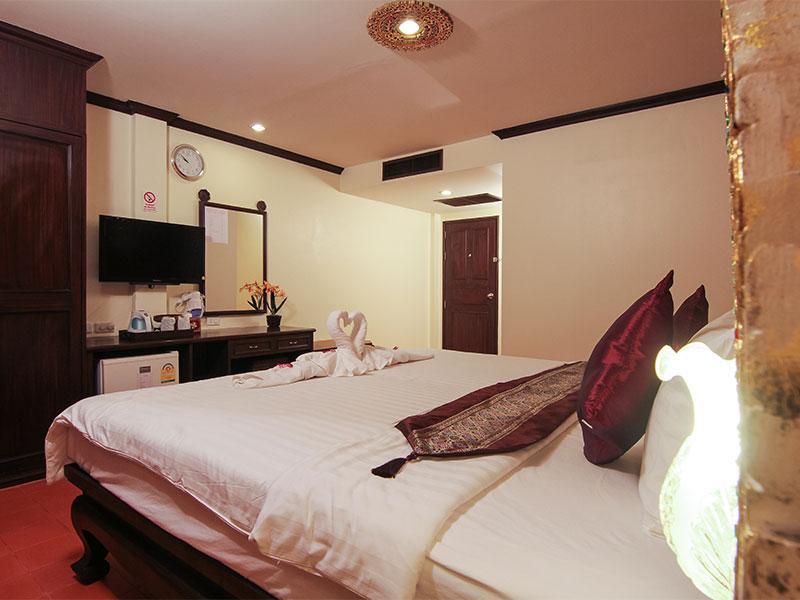 Pl Guesthouse Patong Ngoại thất bức ảnh
