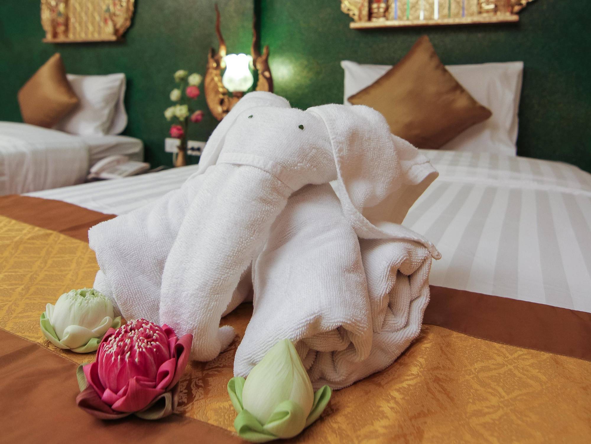Pl Guesthouse Patong Ngoại thất bức ảnh